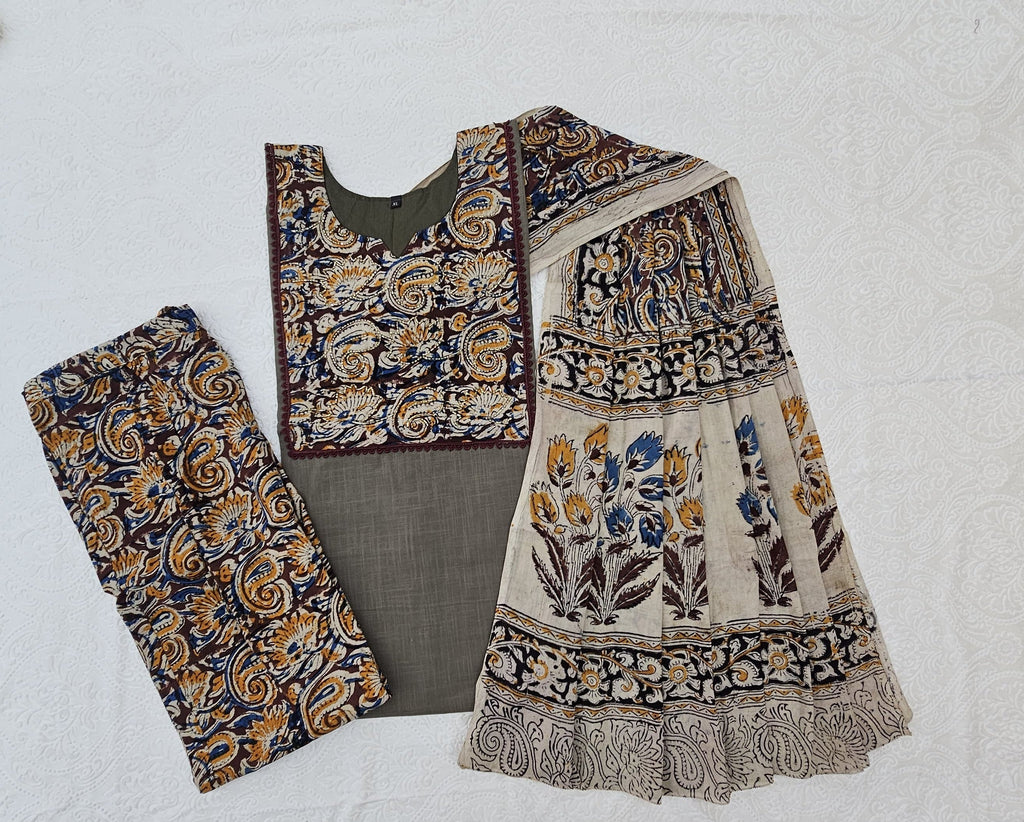 Cotton Kurta Set with Kalamkari Dupatta