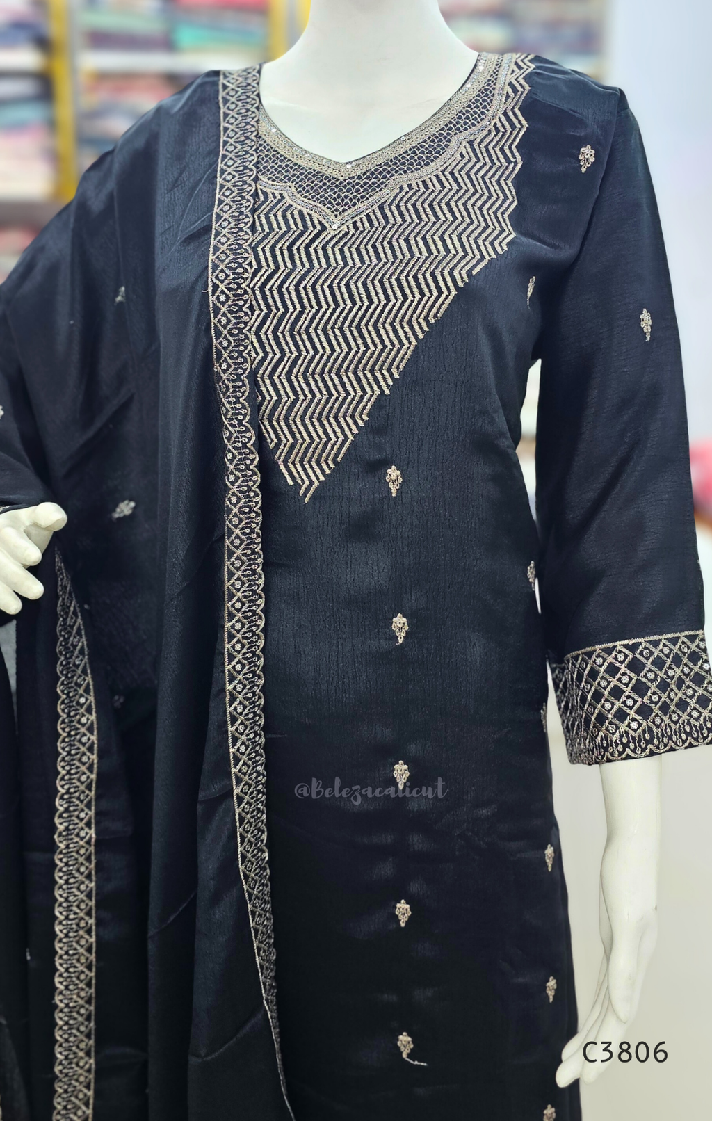 C3806_SilkBlendEmbroideredStraightSuitSet_6