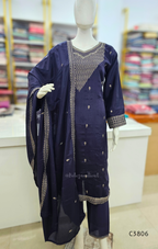 C3806_SilkBlendEmbroideredStraightSuitSet_7