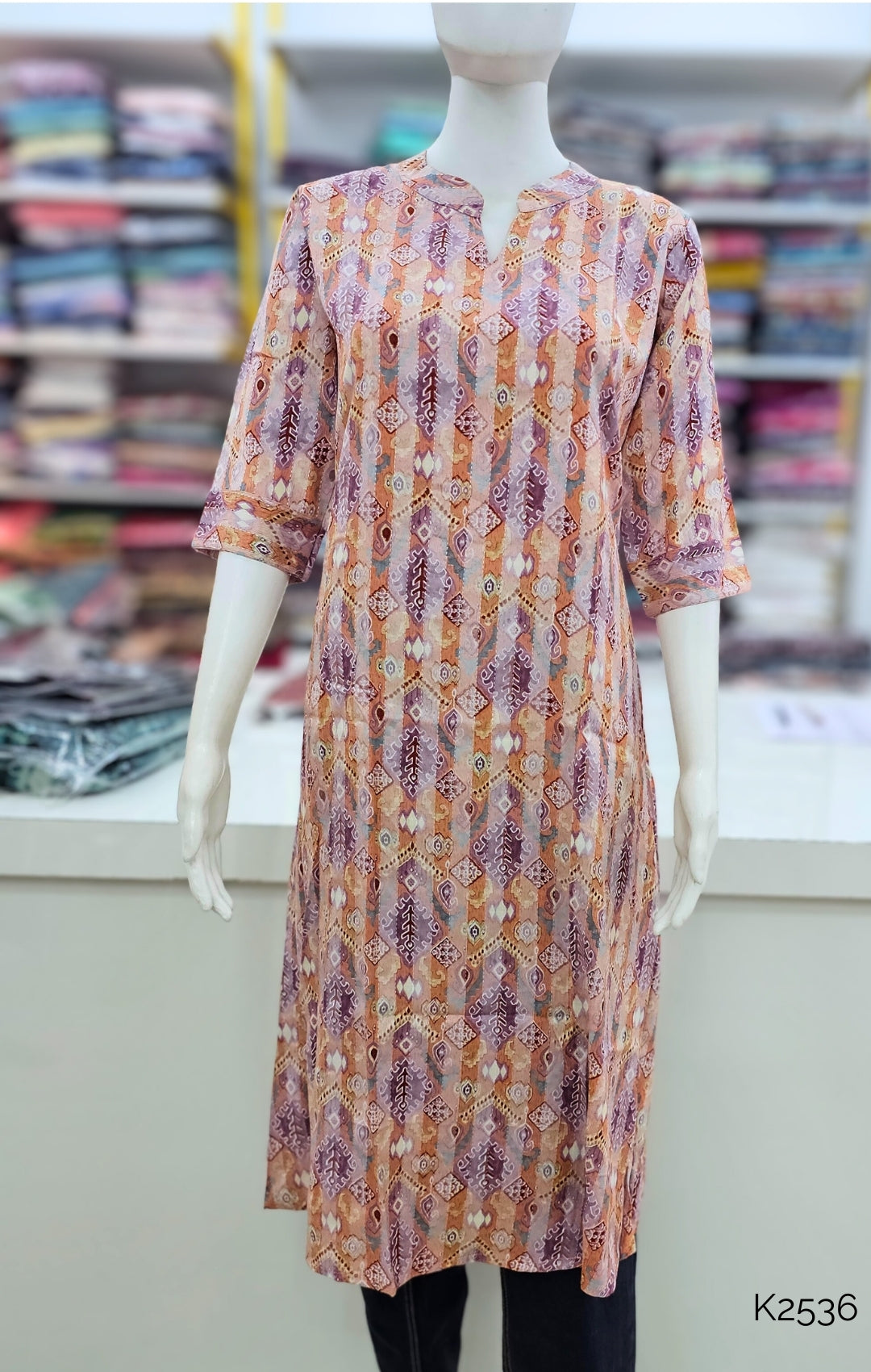 K2536_KTP_BeigeCottonChiffonFoilPrintStraightKurti_4