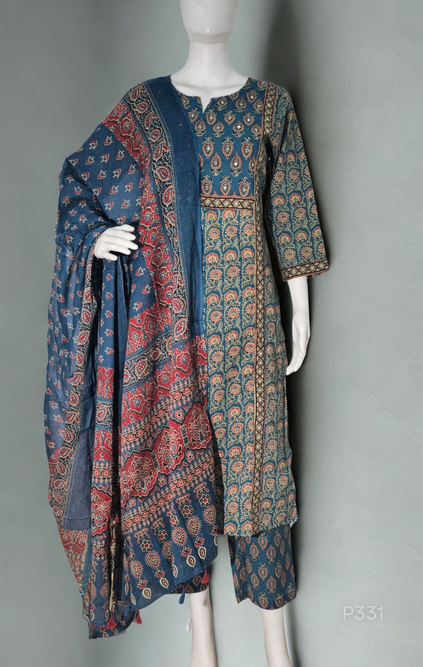Ajrakh-Inspired Navy & Teal Cotton Kurta Set