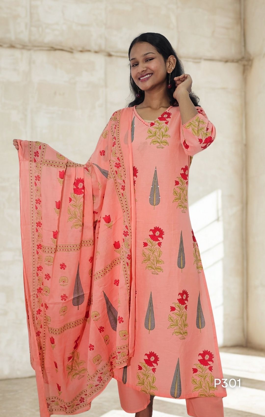 Peach Blossom Printed Kurta Set_4