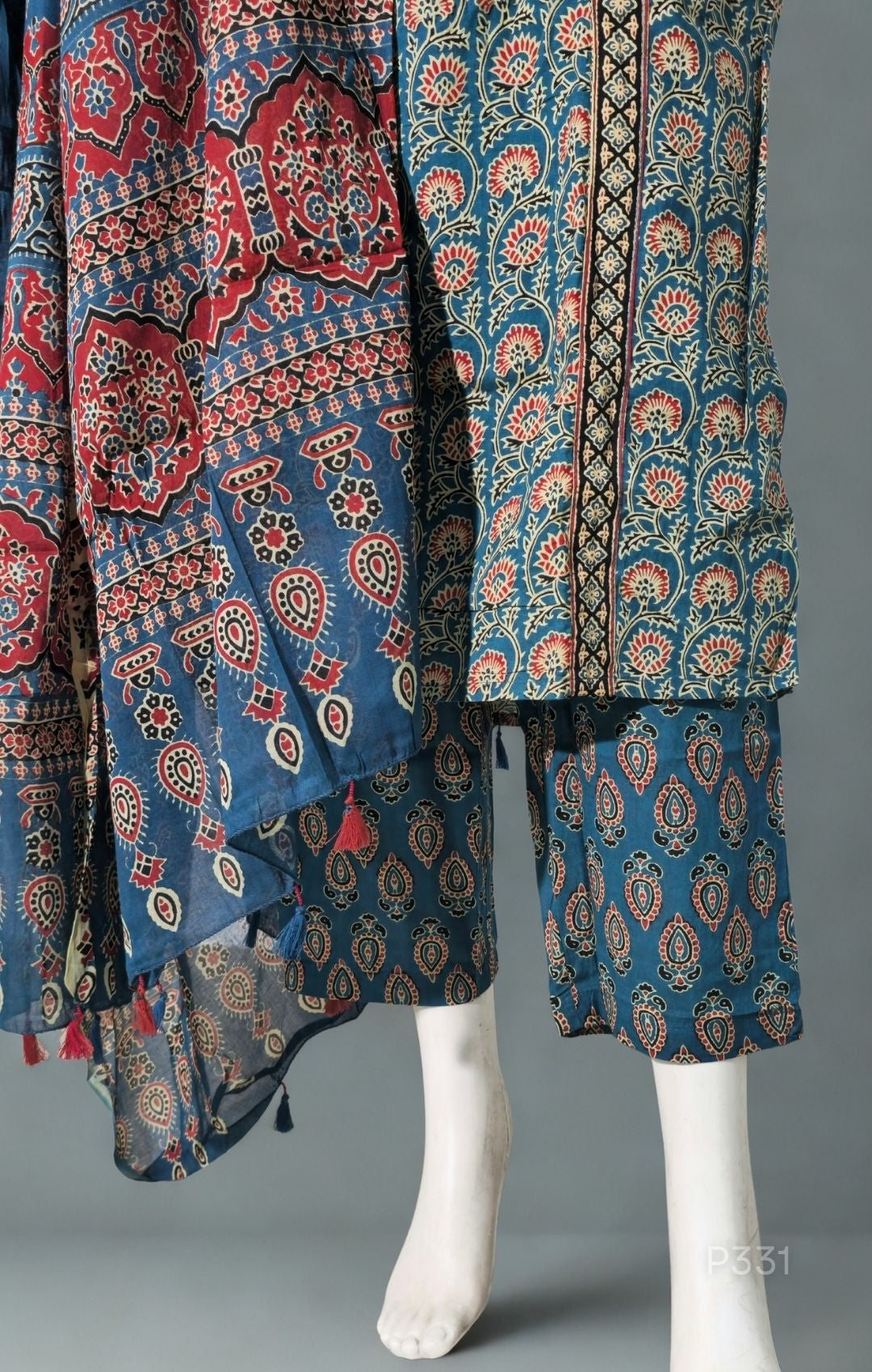 Ajrakh-Inspired Navy & Teal Cotton Kurta Set