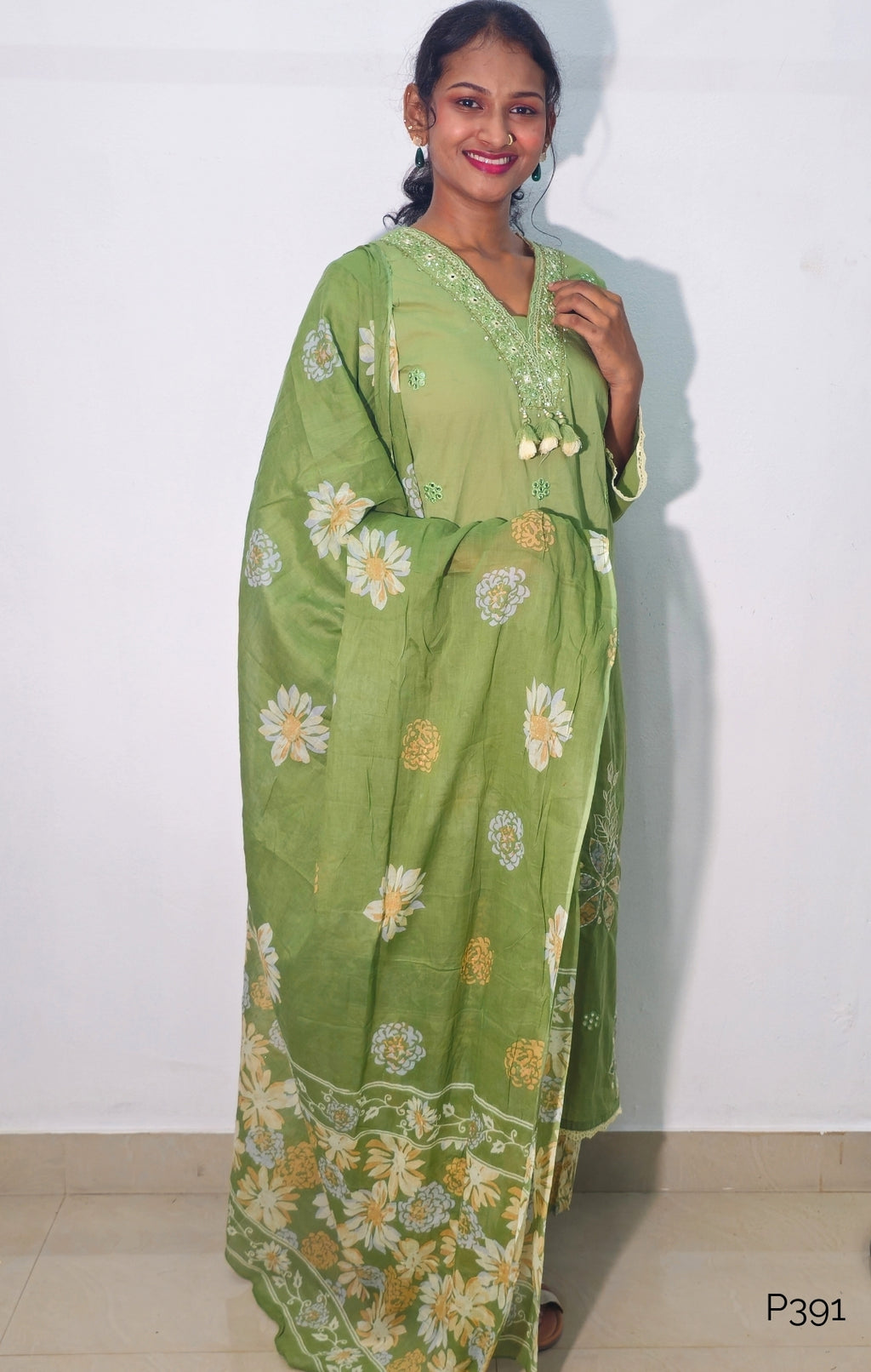 P391_SageGreenCottonEmbroideredStraightSuitSet_6