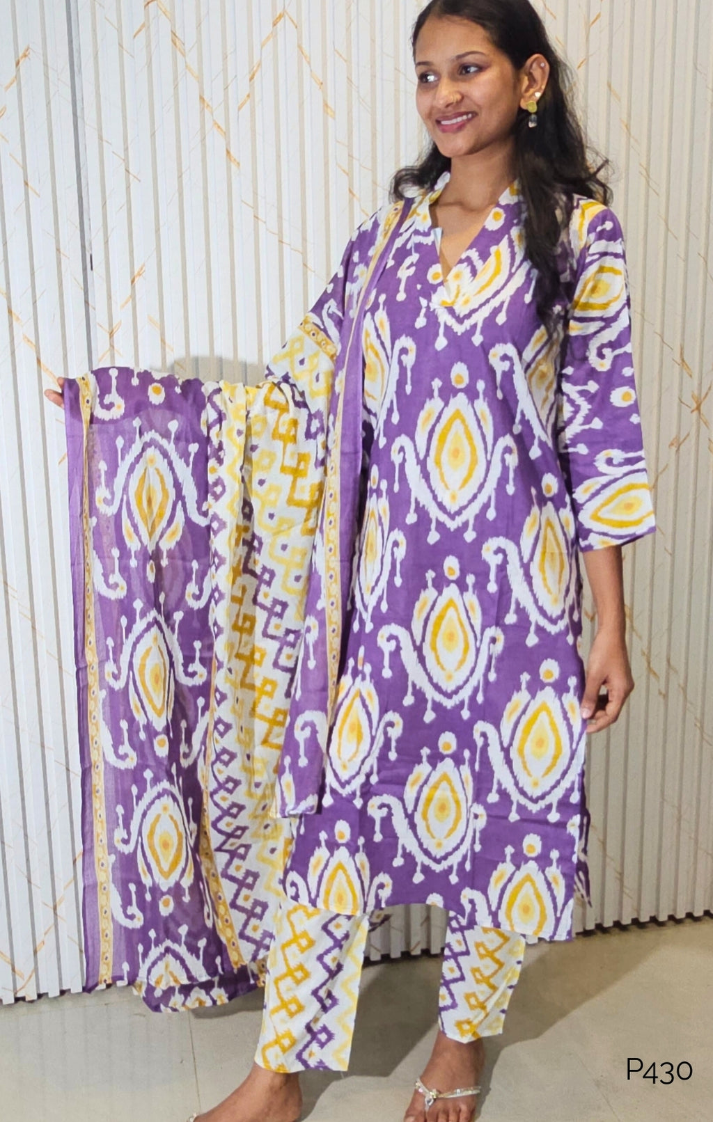 P430_PurpleCottonIkatPrintedStraightKurtaSet_3