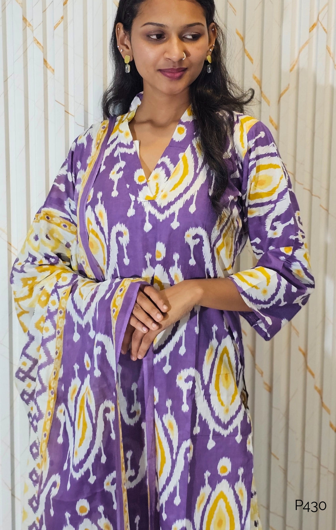 P430_PurpleCottonIkatPrintedStraightKurtaSet_4