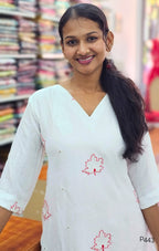 P445_WhiteMulChanderiKurti_1