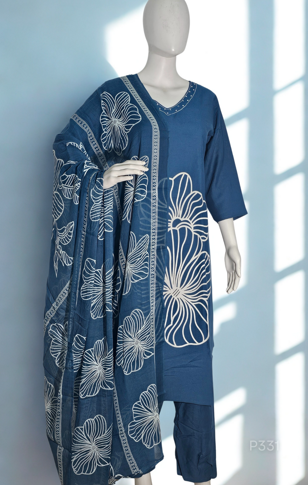 Azure Bloom Cotton Kurta Set4